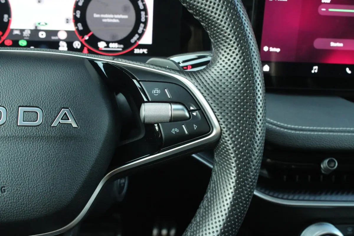 1.5 TSI 204pk PHEV Sportline Business | SoH 100% | Head-up | Adaptief Onderstel | Stoelventilatie/ Verwarming | Voorstoelen Elektrisch | Keyless Entry