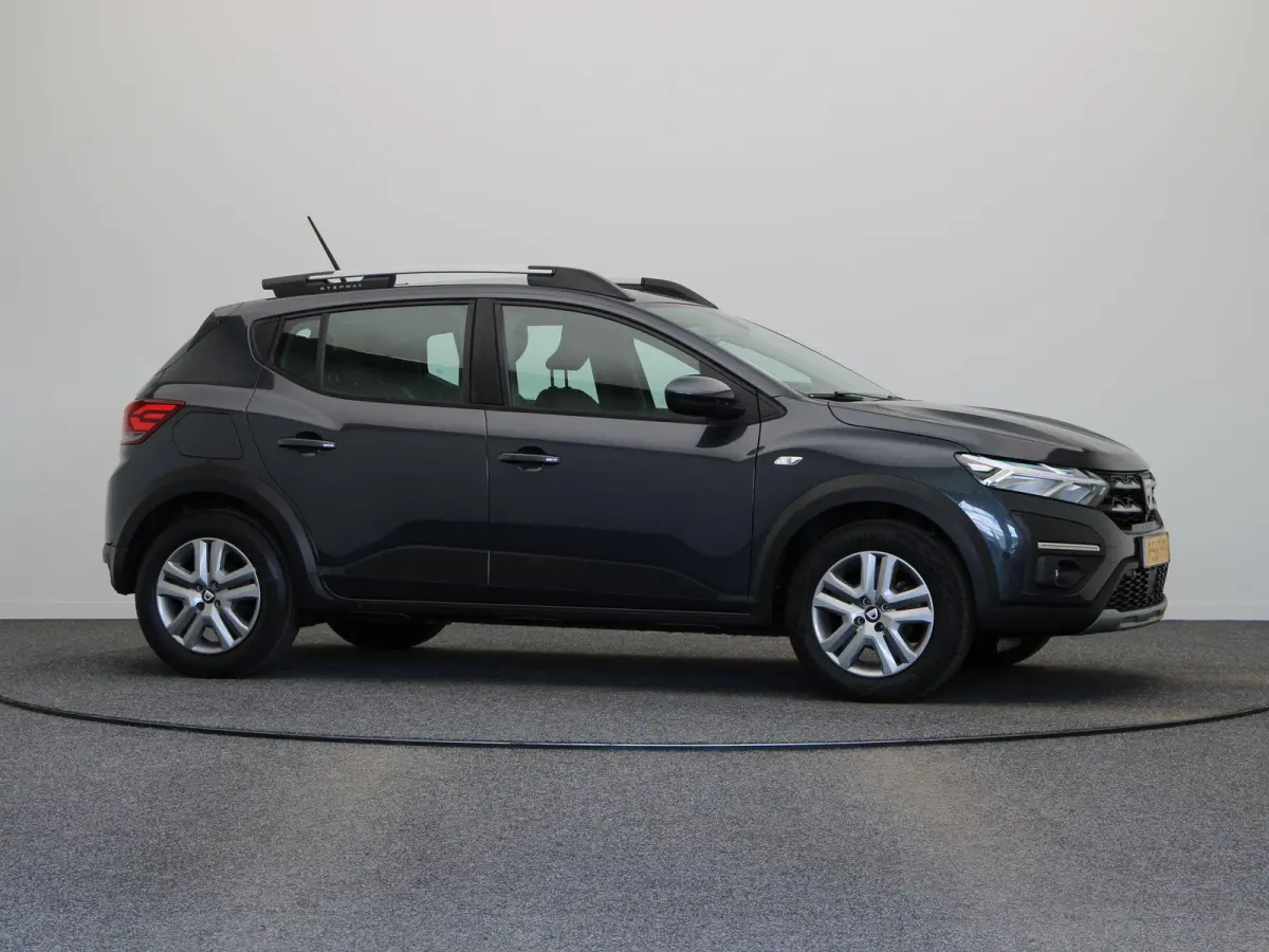 TCe 100pk Bi-Fuel Expression | 1e Eigenaar | Climate control | Trekhaak | Navigatie | Dealer onderhouden |