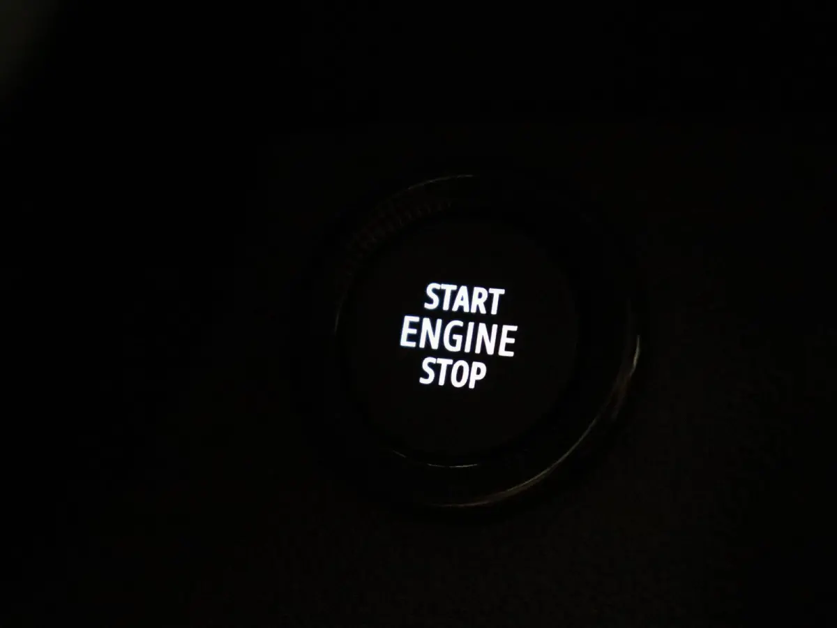TCe 100pk Bi-Fuel Expression | 1e Eigenaar | Climate control | Trekhaak | Navigatie | Dealer onderhouden |