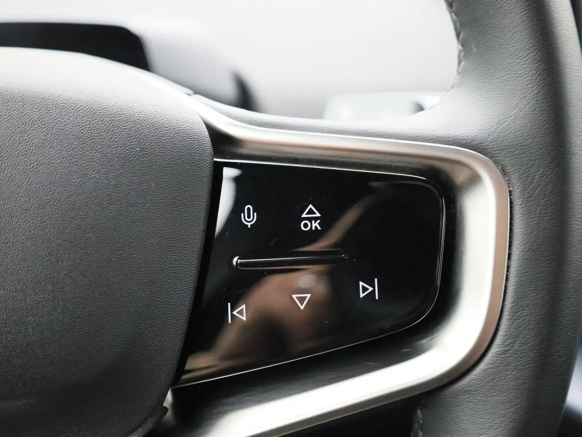 Single Motor Extended Range Core | SOH 96,8% | ACHTERUITRIJCAMERA | APPLE CARPLAY - ANDROID AUTO | ADAPTIVE CRUISE CONTROL | GOOGLE NAVIGATIE | CLIMATE CONTROL |