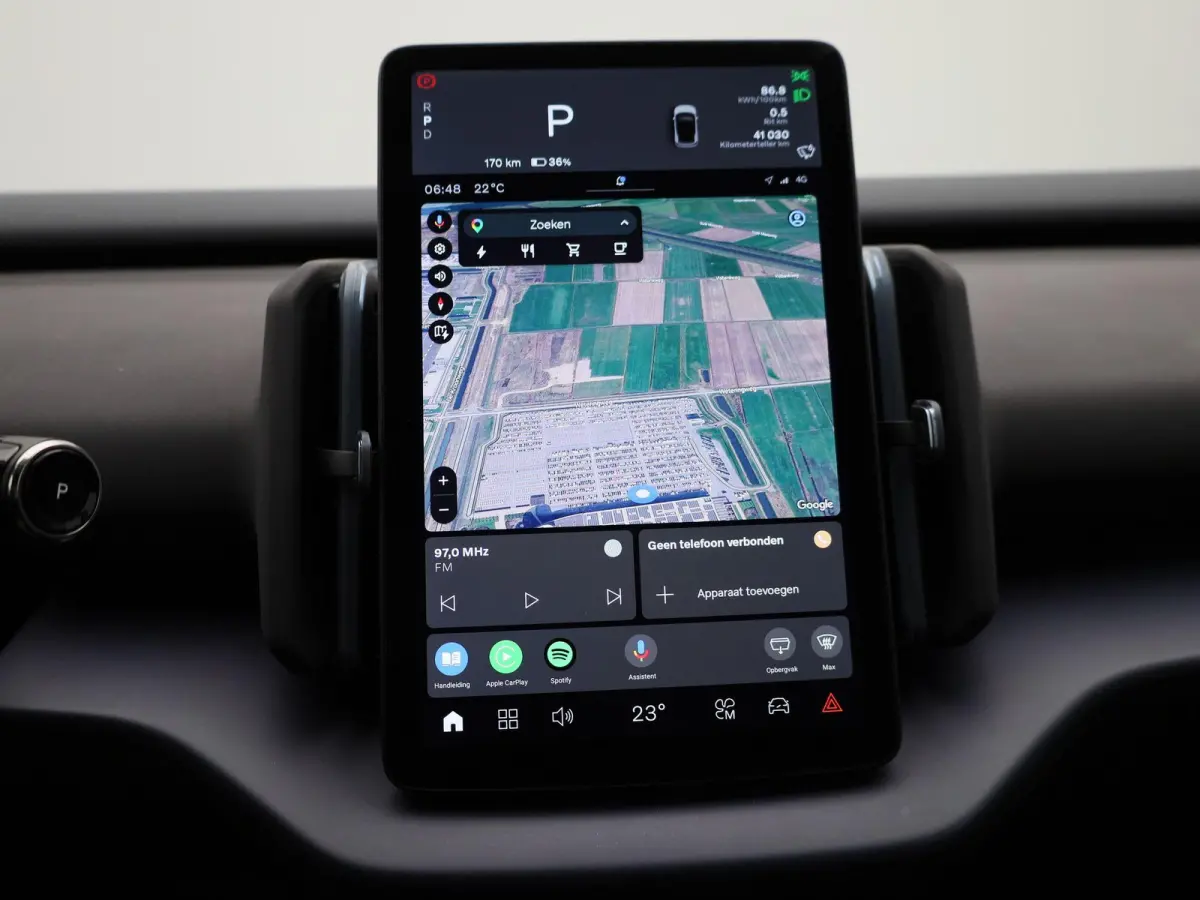 Single Motor Extended Range Core | SOH 96,8% | ACHTERUITRIJCAMERA | APPLE CARPLAY - ANDROID AUTO | ADAPTIVE CRUISE CONTROL | GOOGLE NAVIGATIE | CLIMATE CONTROL |