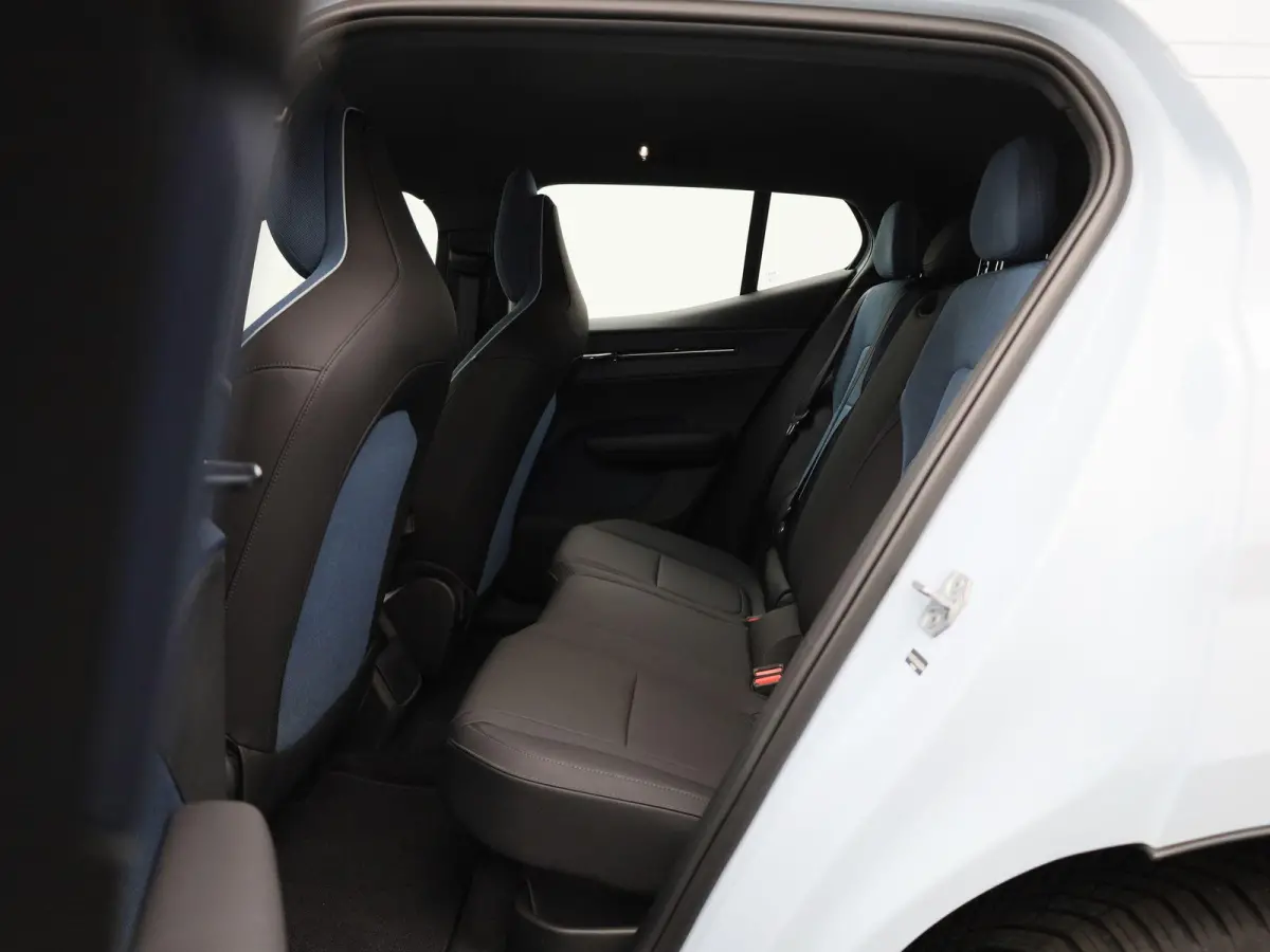 Single Motor Extended Range Core | SOH 96,8% | ACHTERUITRIJCAMERA | APPLE CARPLAY - ANDROID AUTO | ADAPTIVE CRUISE CONTROL | GOOGLE NAVIGATIE | CLIMATE CONTROL |