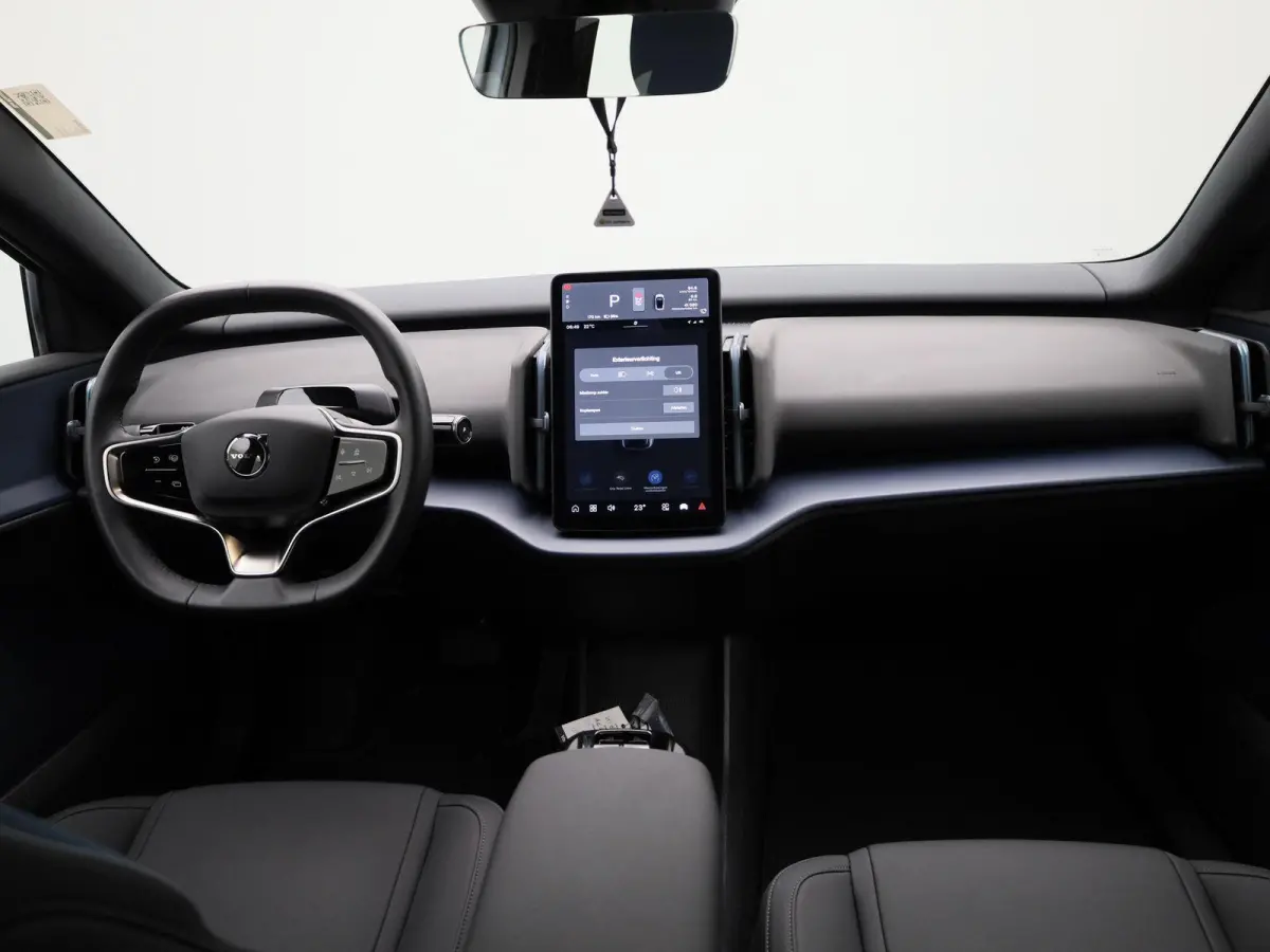 Single Motor Extended Range Core | SOH 96,8% | ACHTERUITRIJCAMERA | APPLE CARPLAY - ANDROID AUTO | ADAPTIVE CRUISE CONTROL | GOOGLE NAVIGATIE | CLIMATE CONTROL |
