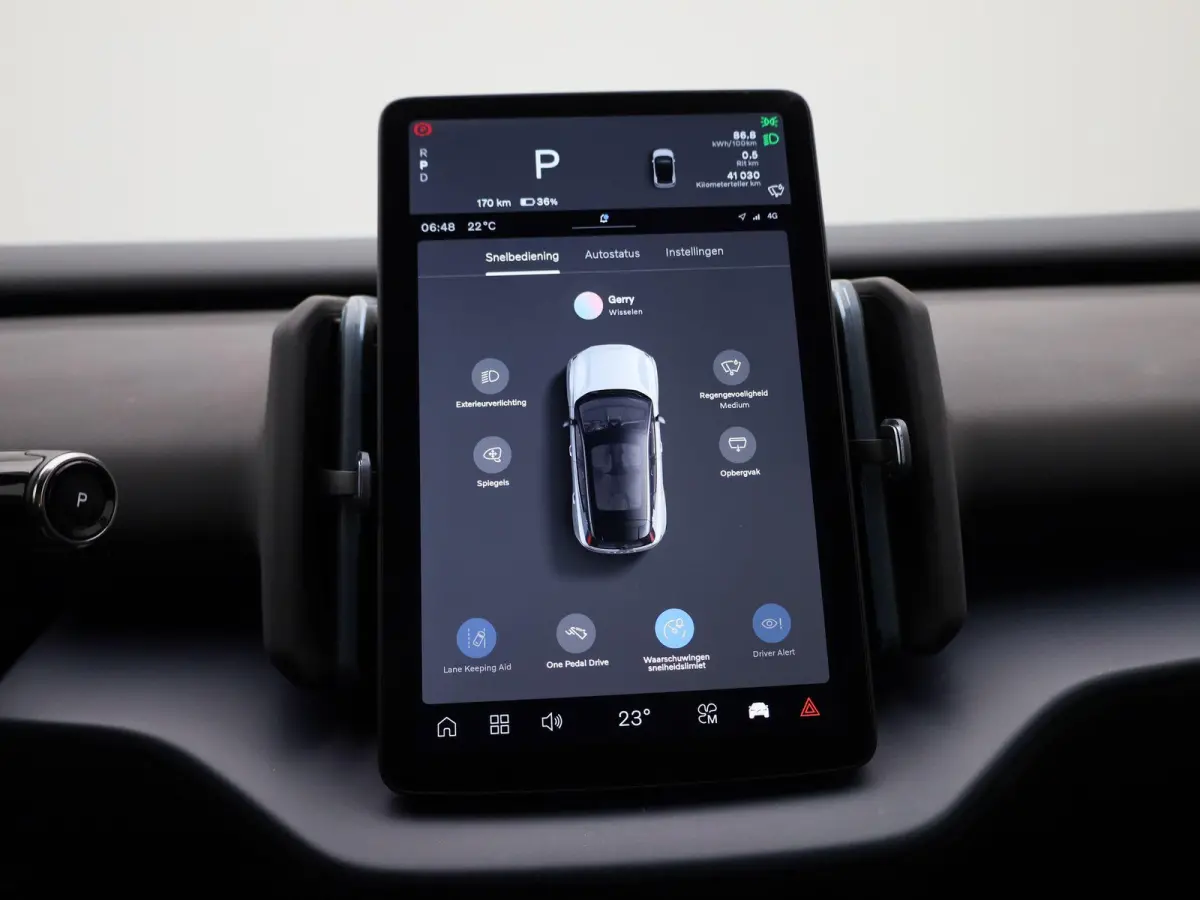 Single Motor Extended Range Core | SOH 96,8% | ACHTERUITRIJCAMERA | APPLE CARPLAY - ANDROID AUTO | ADAPTIVE CRUISE CONTROL | GOOGLE NAVIGATIE | CLIMATE CONTROL |