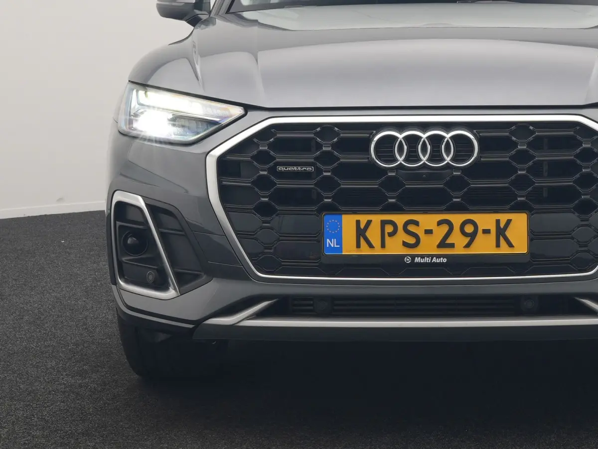 55 TFSI e S Line PHEV 367pk Dealer O.H. | Trekhaak Af Fabriek | 360 Camera | Alcantara Sportstoelen Verwarmd | Cruise Control | Keyless | Sfeerverlichting | Virtual | Navigatie | DAB | 20"L.