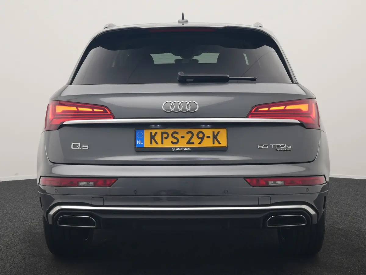 55 TFSI e S Line PHEV 367pk Dealer O.H. | Trekhaak Af Fabriek | 360 Camera | Alcantara Sportstoelen Verwarmd | Cruise Control | Keyless | Sfeerverlichting | Virtual | Navigatie | DAB | 20"L.