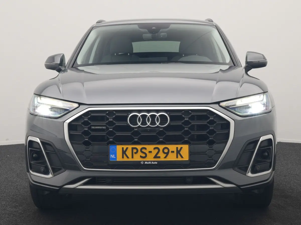 55 TFSI e S Line PHEV 367pk Dealer O.H. | Trekhaak Af Fabriek | 360 Camera | Alcantara Sportstoelen Verwarmd | Cruise Control | Keyless | Sfeerverlichting | Virtual | Navigatie | DAB | 20"L.