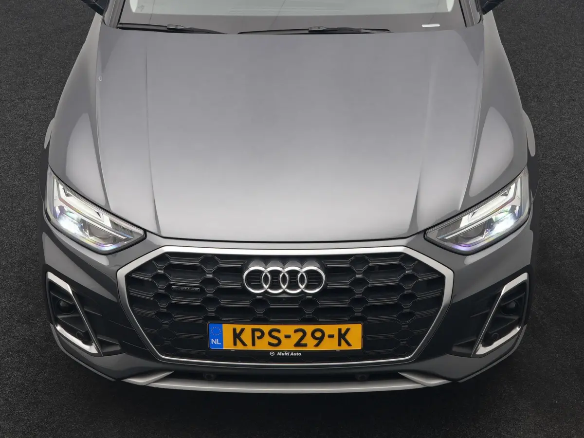 55 TFSI e S Line PHEV 367pk Dealer O.H. | Trekhaak Af Fabriek | 360 Camera | Alcantara Sportstoelen Verwarmd | Cruise Control | Keyless | Sfeerverlichting | Virtual | Navigatie | DAB | 20"L.