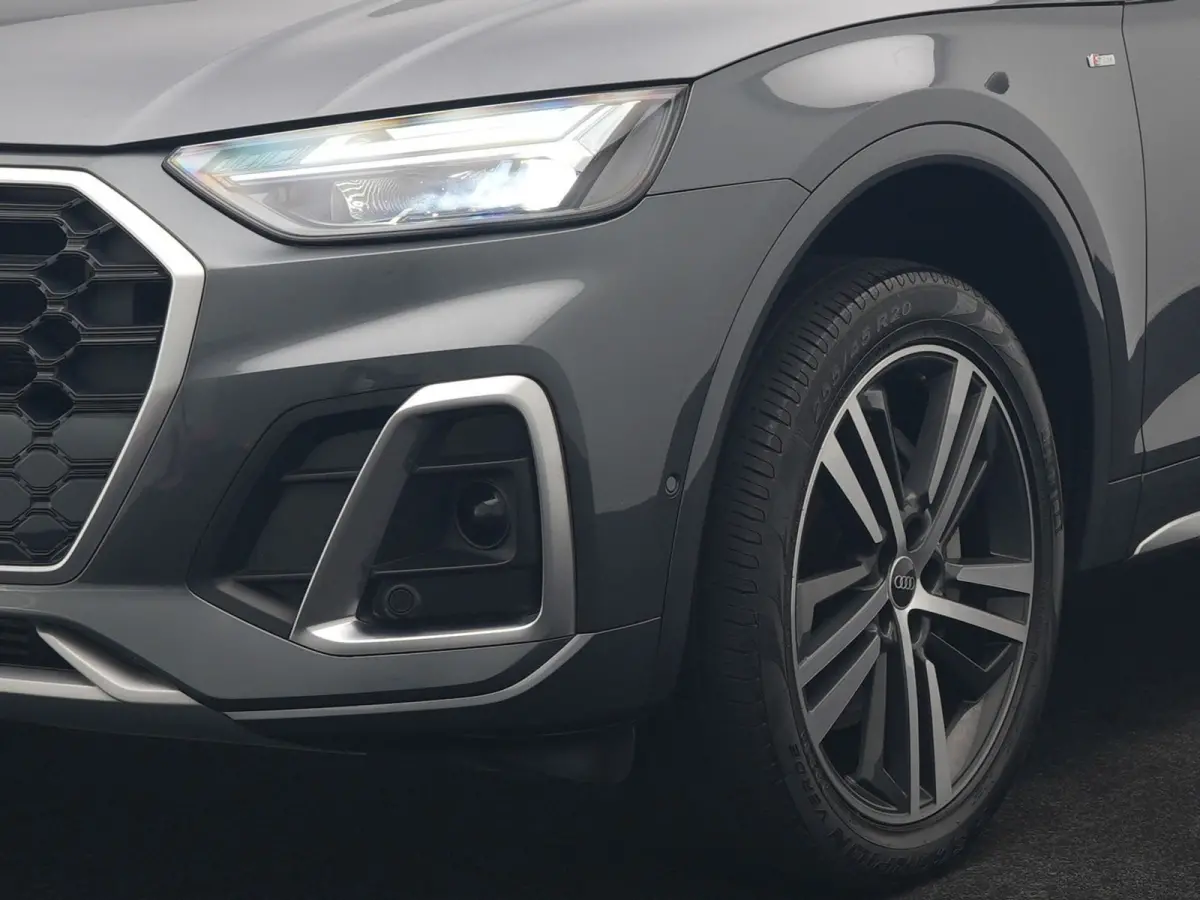 55 TFSI e S Line PHEV 367pk Dealer O.H. | Trekhaak Af Fabriek | 360 Camera | Alcantara Sportstoelen Verwarmd | Cruise Control | Keyless | Sfeerverlichting | Virtual | Navigatie | DAB | 20"L.