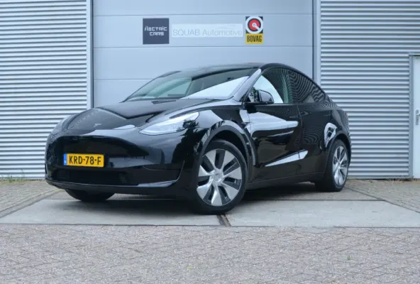 RWD 58 kWh AutoPilot4.0, FSD 99,- p/mnd