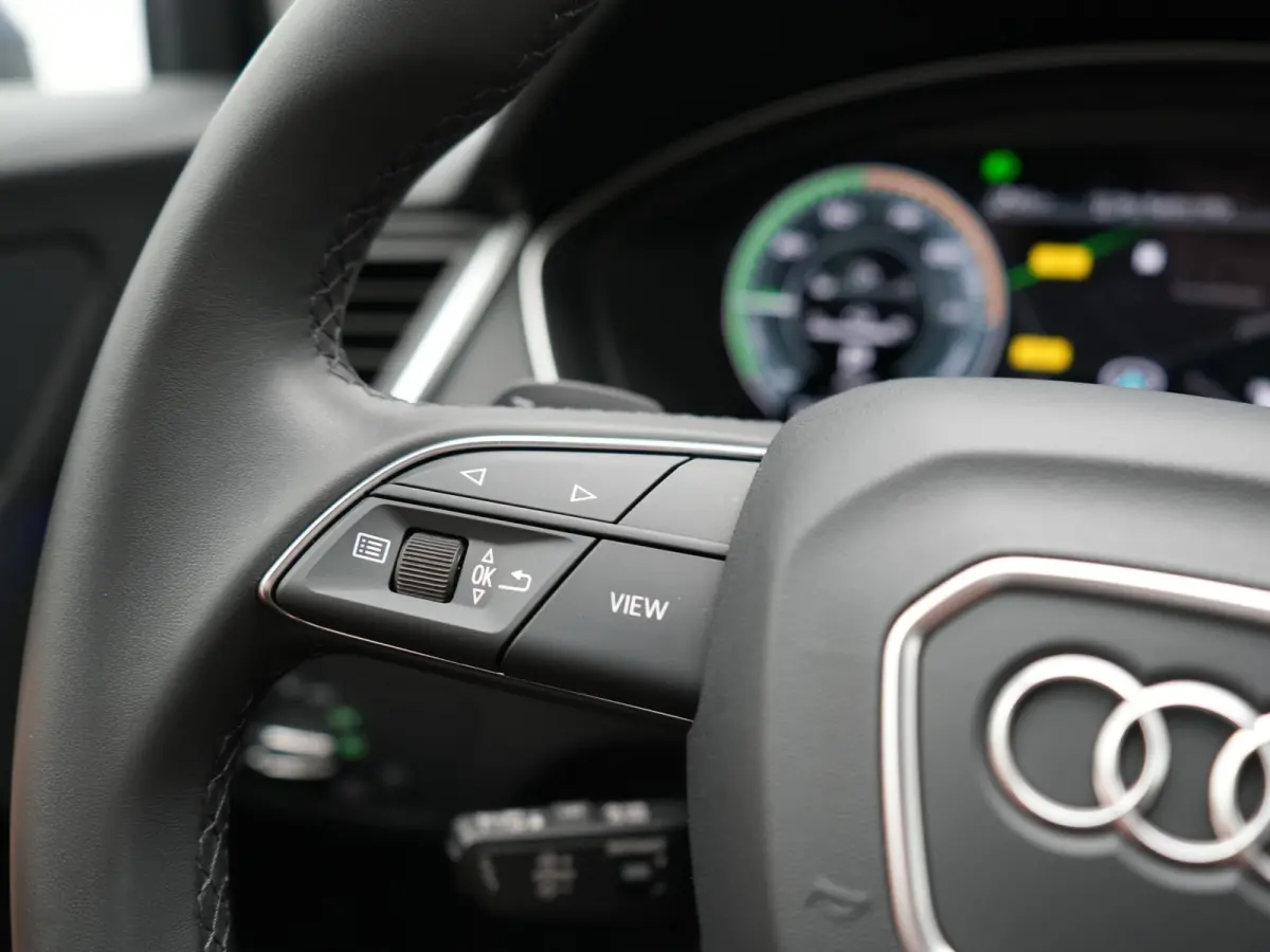 50 TFSI e quattro Advanced edition PHEV 300pk Dealer O.H | Adaptive Cruise | Camera | BLIS | Apple Carplay | Alcantara Sportstoelen Verwarmd | Sfeerverlichting | Navigatie | Virtual | DAB | 