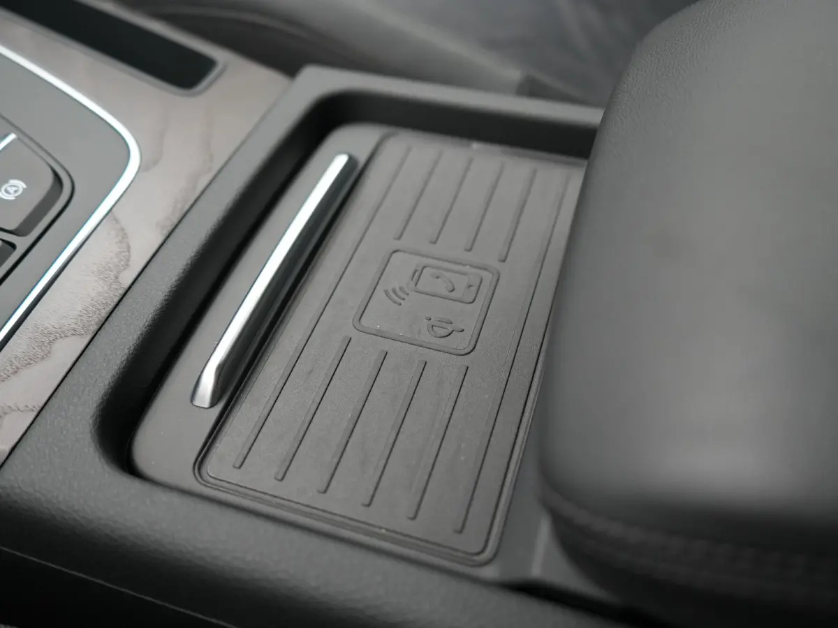 50 TFSI e quattro Advanced edition PHEV 300pk Dealer O.H | Adaptive Cruise | Camera | BLIS | Apple Carplay | Alcantara Sportstoelen Verwarmd | Sfeerverlichting | Navigatie | Virtual | DAB | 
