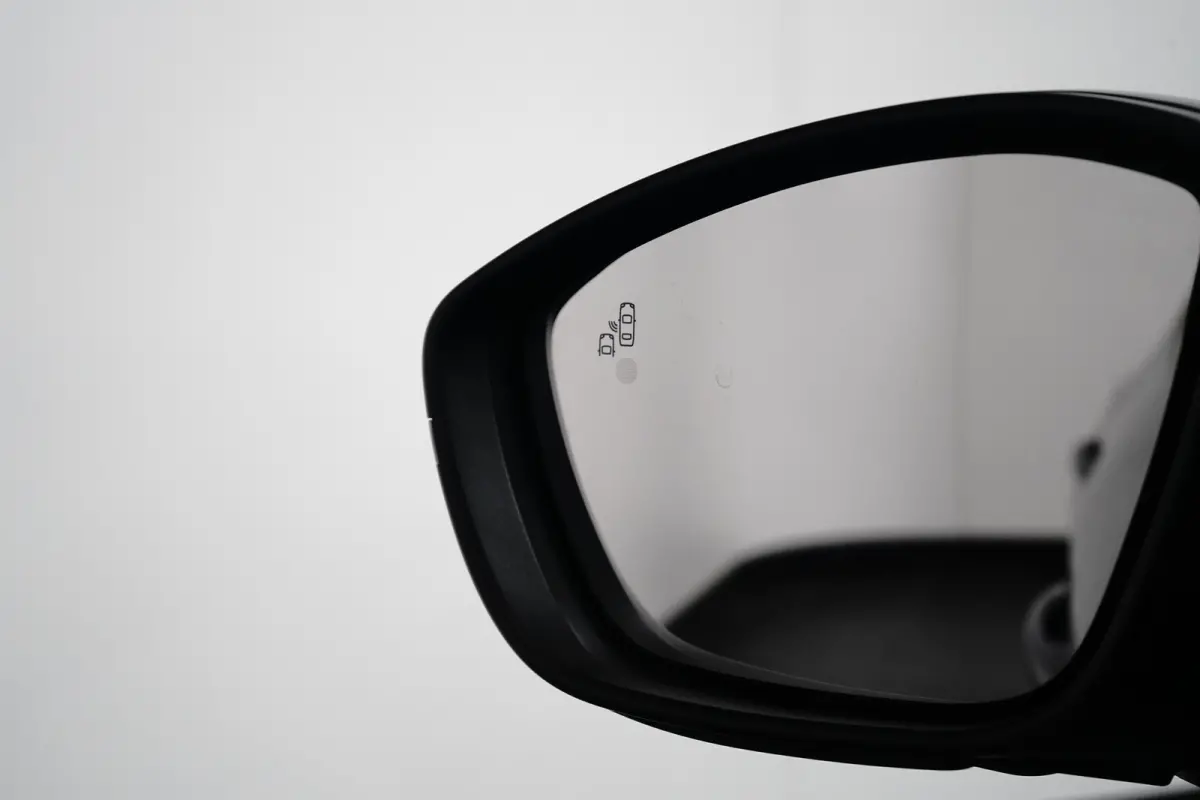 Edition 50 kWh | Achteruitrijcamera met 180° Area view | Automatische airconditioning | Cruisecontrolsysteem (Cruisecontrol) met Afstandsregeling en Stop-functie