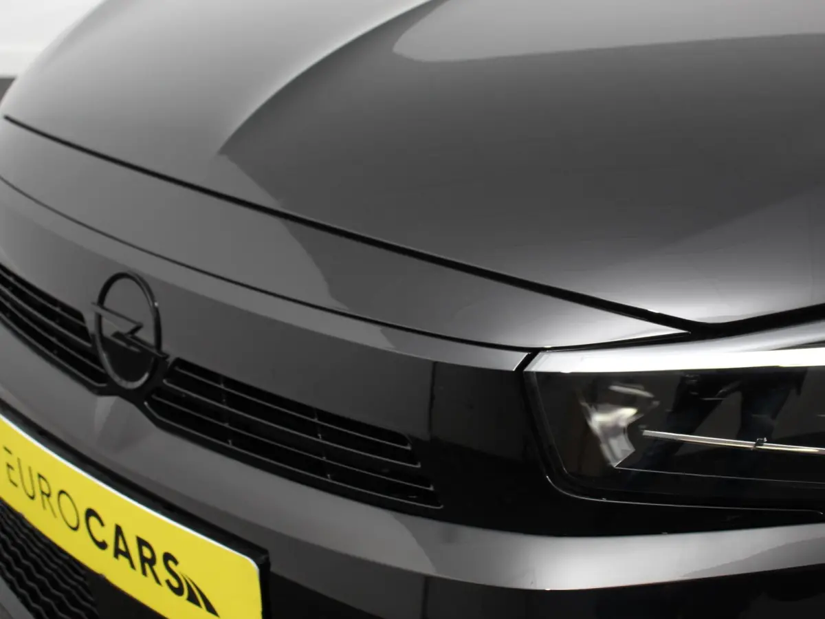 1.2 Turbo 110pk Hybrid Automaat GS DEMO! Navigatie Airco Cruise control Parkeersensoren Apple Carplay/ Android Auto Camera Lichtmetalen velgen LED