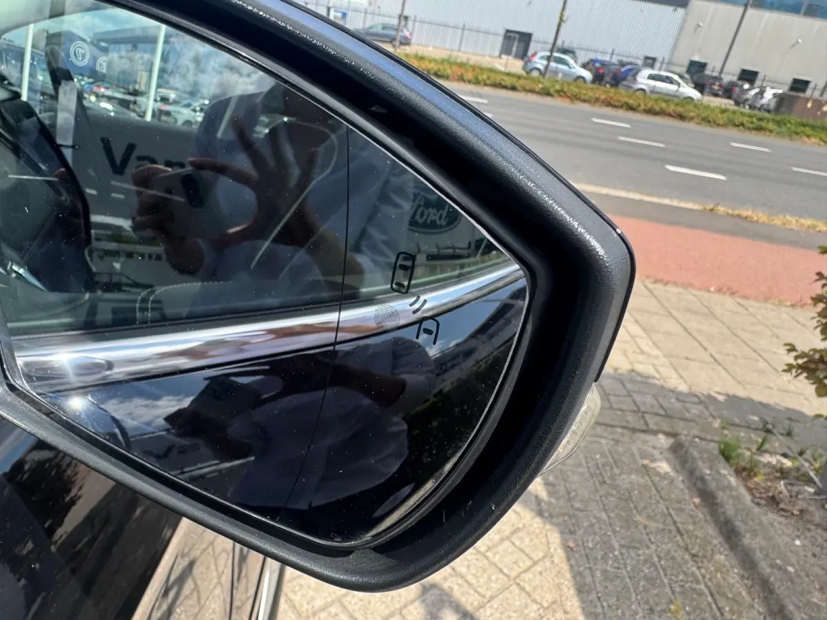 1.5 EcoBoost Vignale | Adaptieve Cruise Controle | Winter Pack | Lederenbekleding