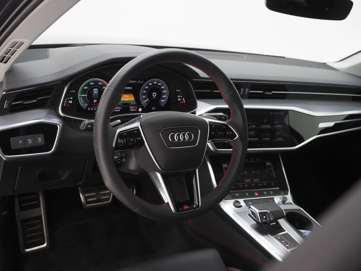 55 TFSI e quattro Competition Facelift | RS Sportstoelen | HUD | 360 | B&O Audio | Memory | Keyless | Adaptive Cruise | Carplay