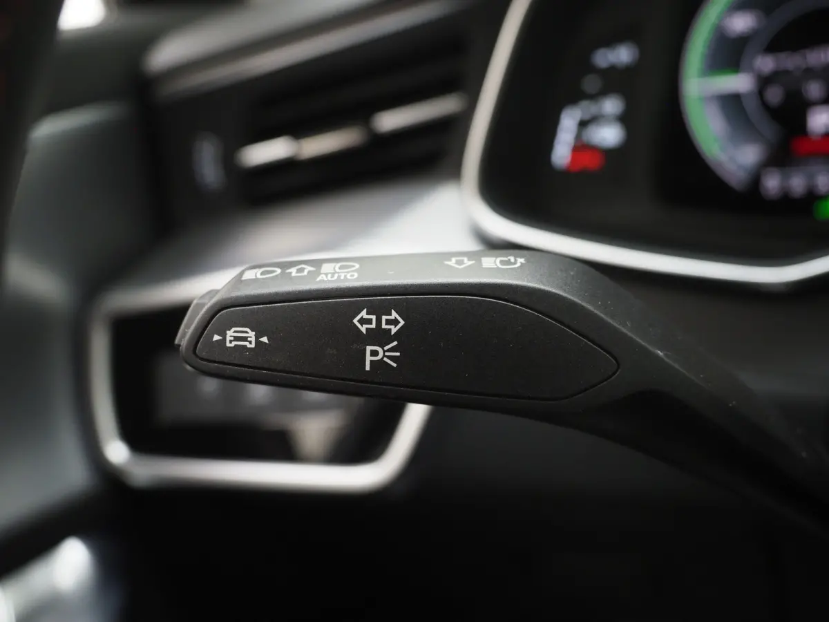 55 TFSI e quattro Competition Facelift | RS Sportstoelen | HUD | 360 | B&O Audio | Memory | Keyless | Adaptive Cruise | Carplay