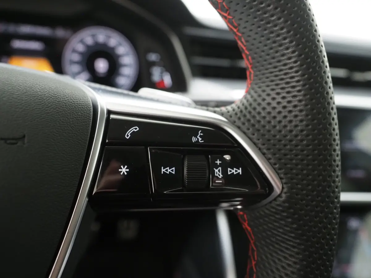 55 TFSI e quattro Competition Facelift | RS Sportstoelen | HUD | 360 | B&O Audio | Memory | Keyless | Adaptive Cruise | Carplay