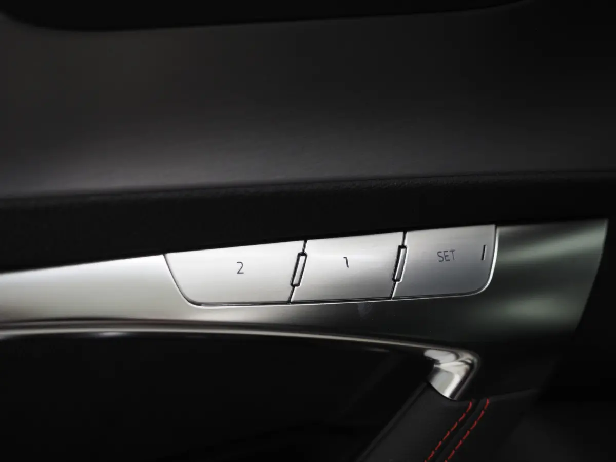 55 TFSI e quattro Competition Facelift | RS Sportstoelen | HUD | 360 | B&O Audio | Memory | Keyless | Adaptive Cruise | Carplay
