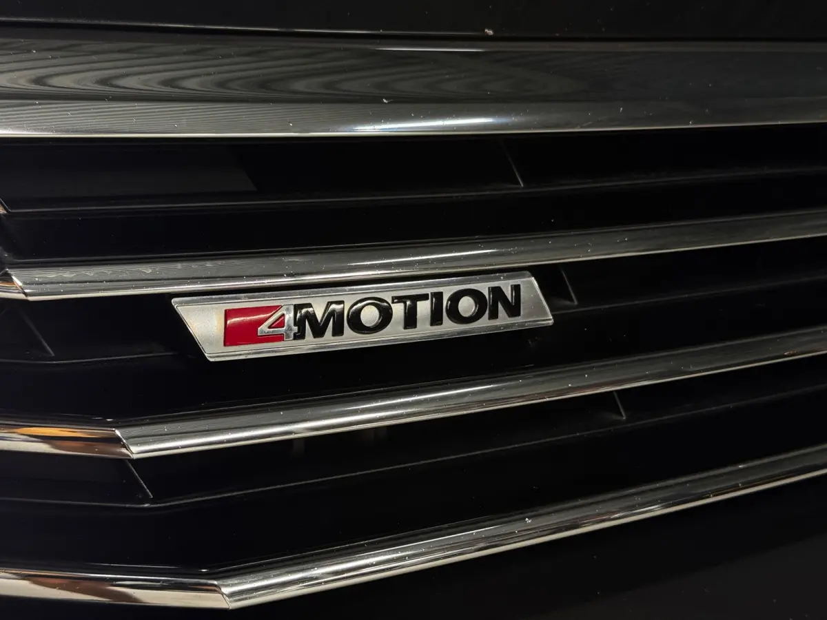 2.0 TSI 4Motion Highline 280 PK UNIEK IN NL PANO|AMBIENT|CAMERA|ACC|STANDKACHEL|FULL LED|LEDER|18 INCH
