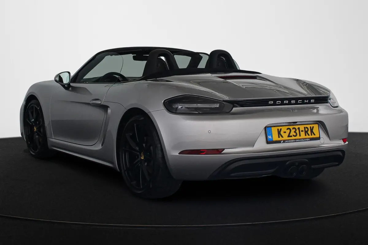 2.0 NL Auto 1e Eigenaar BOSE Sportuitlaat Leder