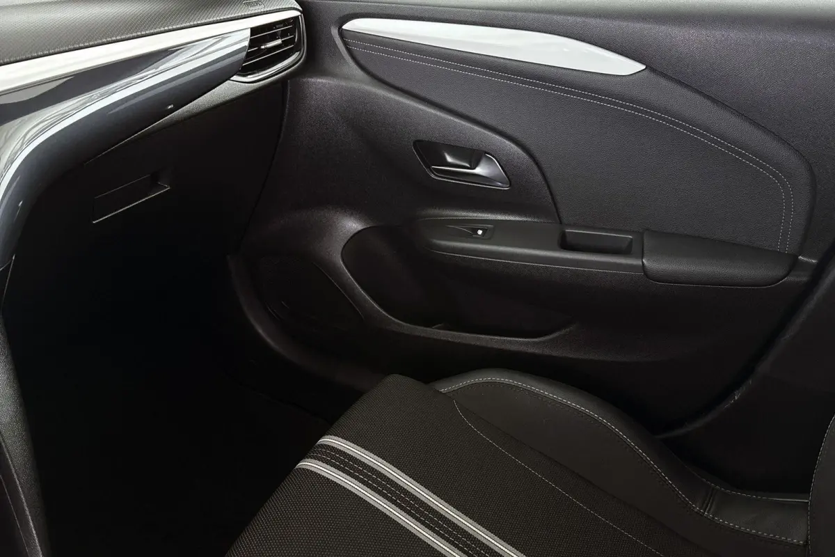 1.2 Turbo Hybrid GS Navigatie Keyless Climate Control