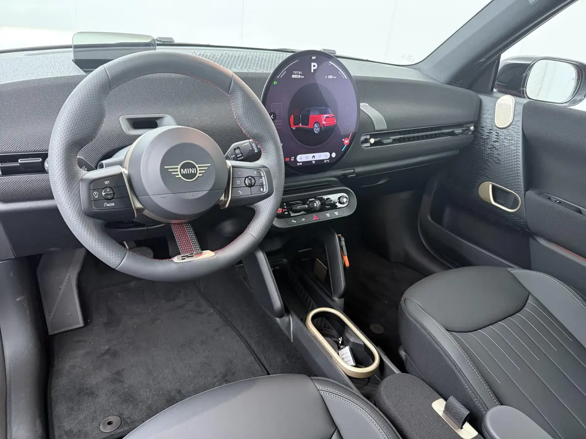 Cooper E JCW trim | SoH 100% | Pakket L | Harman Kardon | SOH 100% | Panoramadak | Stuur & stoelverwarming |