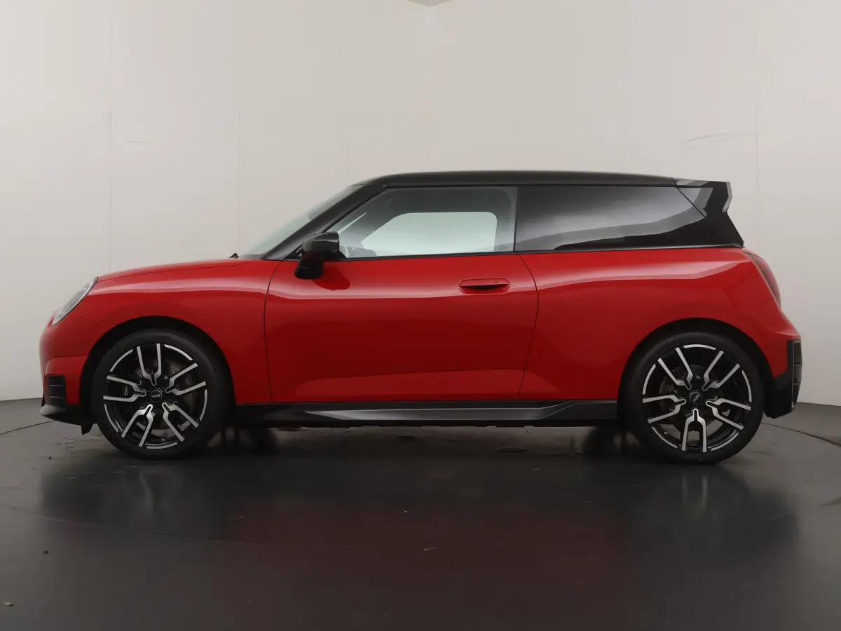 Cooper E JCW trim | SoH 100% | Pakket L | Harman Kardon | SOH 100% | Panoramadak | Stuur & stoelverwarming |