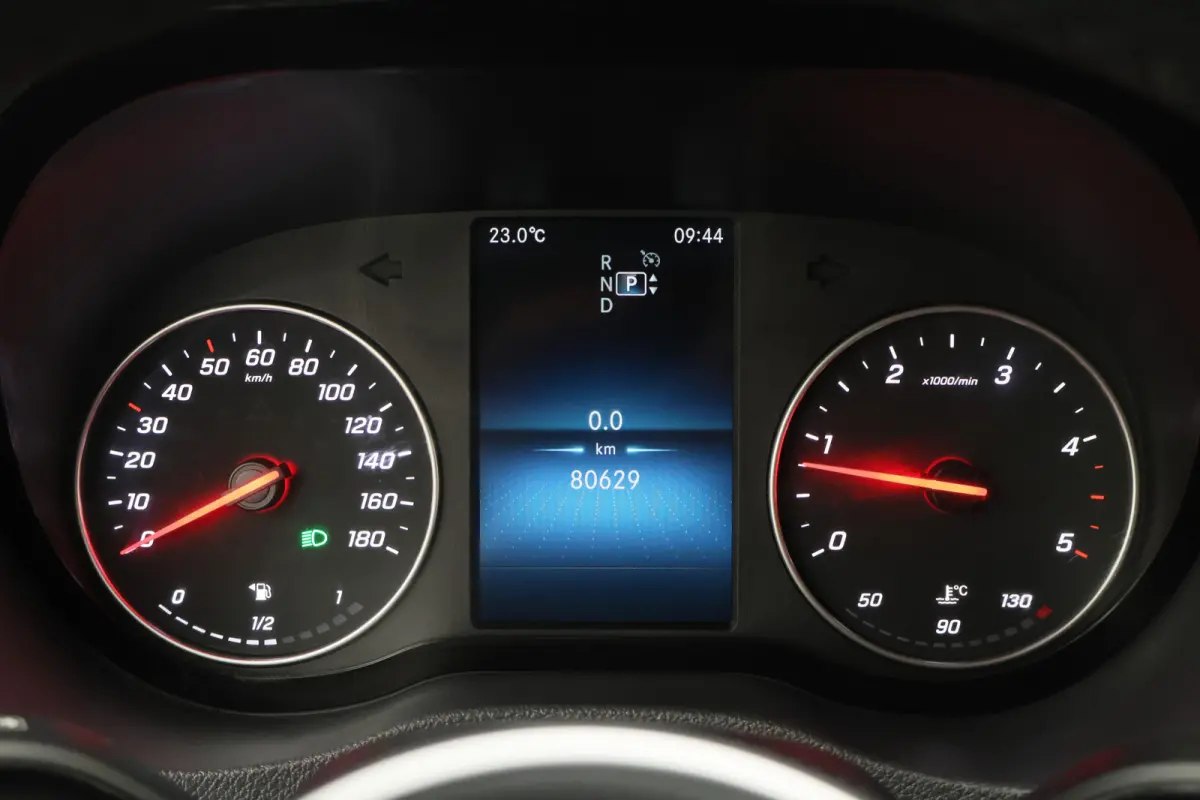 317 CDI L1H1 RWD Leer, 360° Camera, 3-Zits, Cruise, Standkachel, Apple Carplay, Trekhaak, 18''