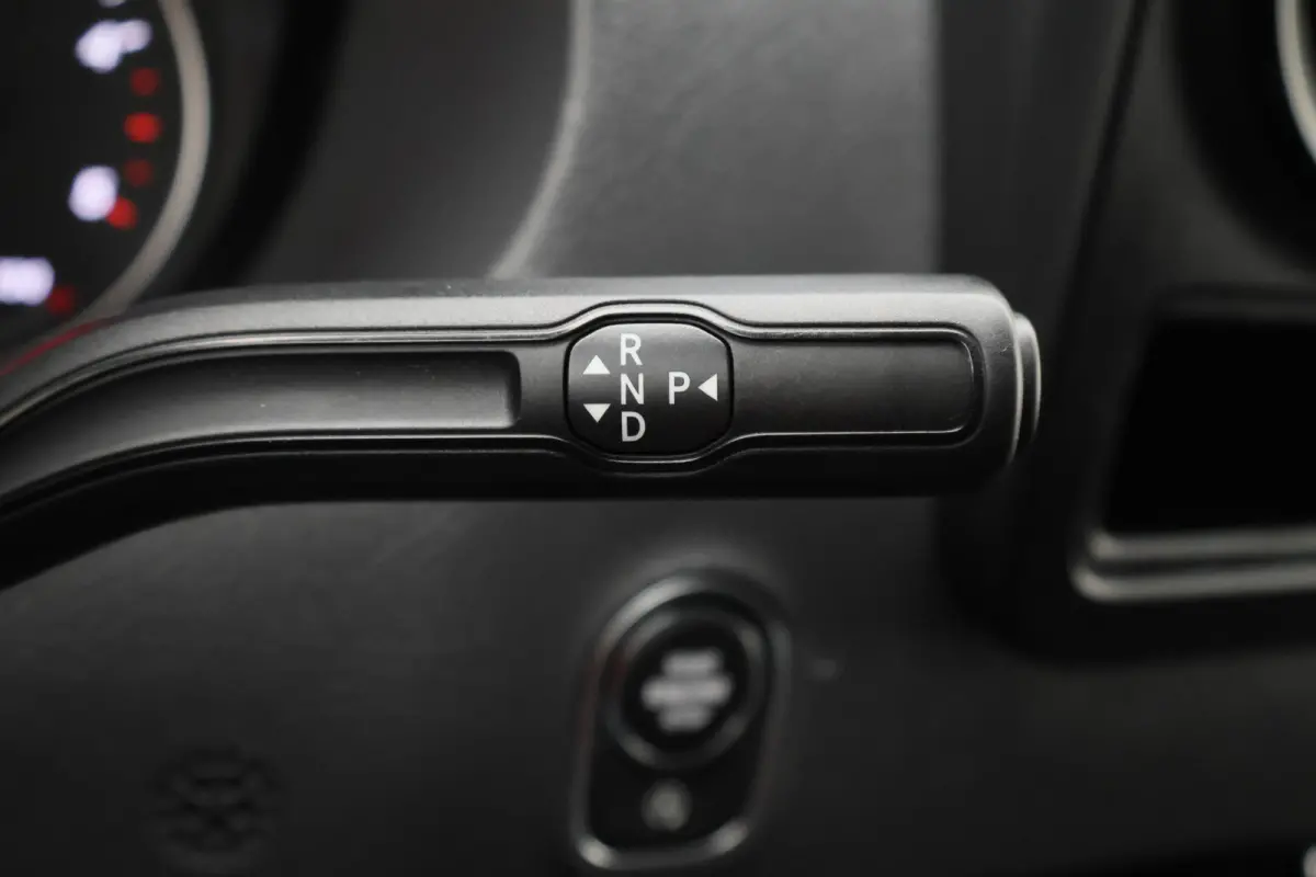 317 CDI L1H1 RWD Leer, 360° Camera, 3-Zits, Cruise, Standkachel, Apple Carplay, Trekhaak, 18''