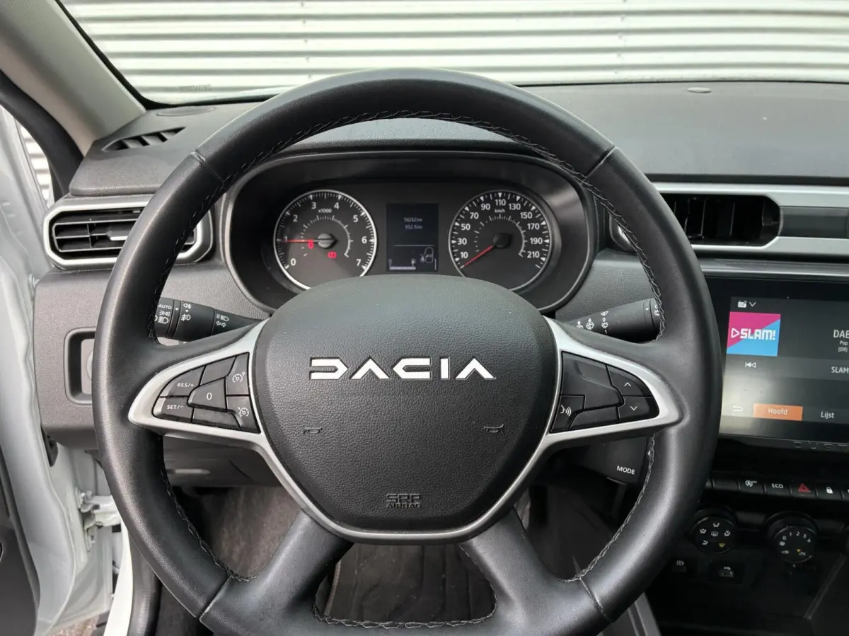 1.0 TCe 100 ECO-G Essential Apple Carplay
