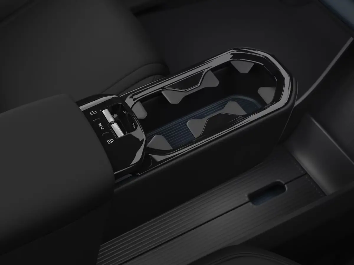 P5 Long Range Plus Europa 69 kWh | Apple Carplay/Android Auto|telefoonintegratie premium | Draadloze telefoonlader | Elektrisch bedienbare achterklep