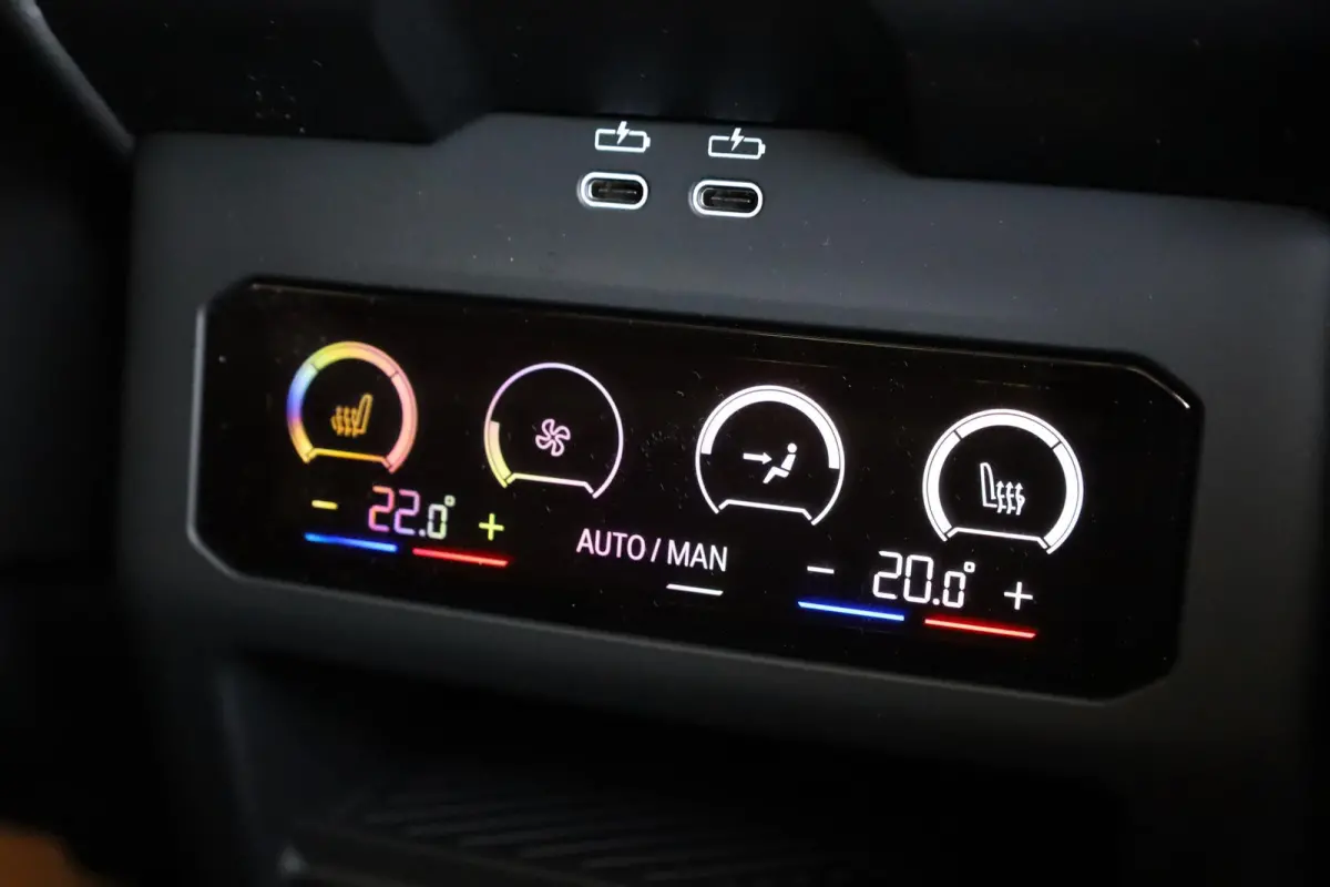 530e | M Sportpakket Pro | Panoramadak | Driving Assistant Plus | Stoelverwarming | Stoelventilatie | Trekhaak