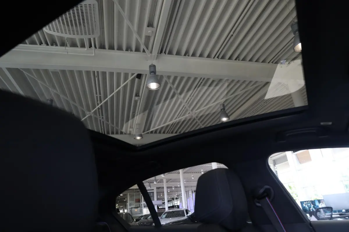 530e | M Sportpakket Pro | Panoramadak | Driving Assistant Plus | Stoelverwarming | Stoelventilatie | Trekhaak