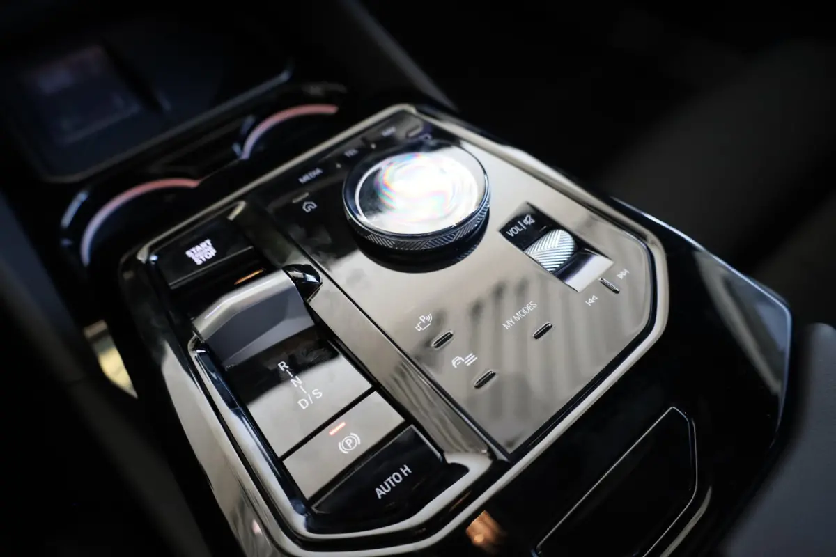 530e | M Sportpakket Pro | Panoramadak | Driving Assistant Plus | Stoelverwarming | Stoelventilatie | Trekhaak