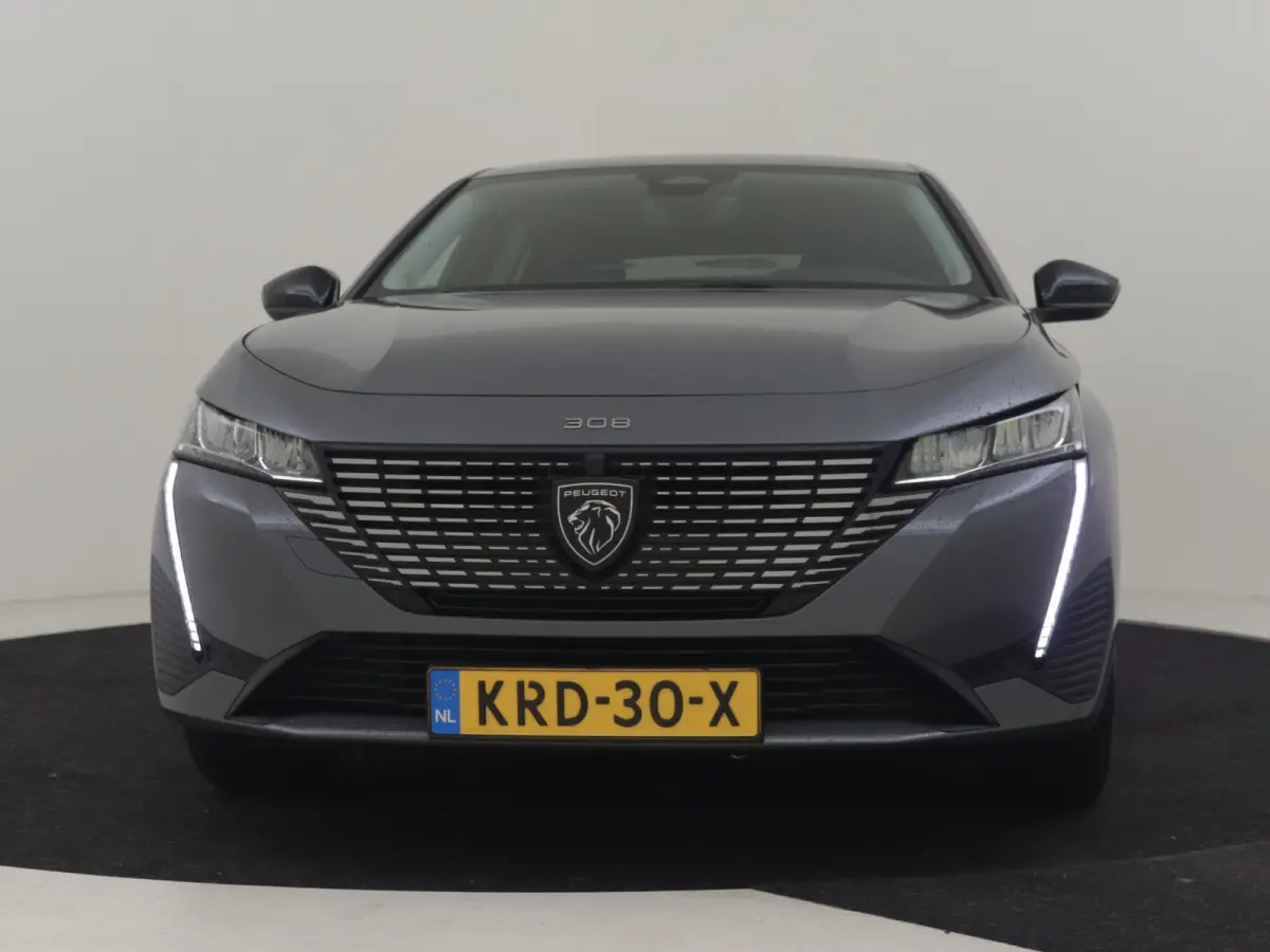 Allure EV 54 kWh | 1e eigenaar | Apple carplay | Achteruitrijcamera | Keyless | Navigatie | SToel/stuurverw | Cruise control adapt | Climate control | LED |DAB | 18"LMV
