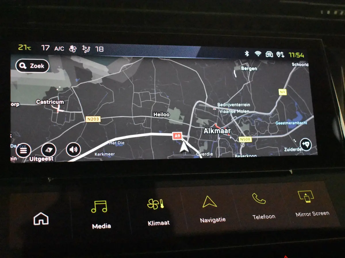 Allure EV 54 kWh | 1e eigenaar | Apple carplay | Achteruitrijcamera | Keyless | Navigatie | SToel/stuurverw | Cruise control adapt | Climate control | LED |DAB | 18"LMV