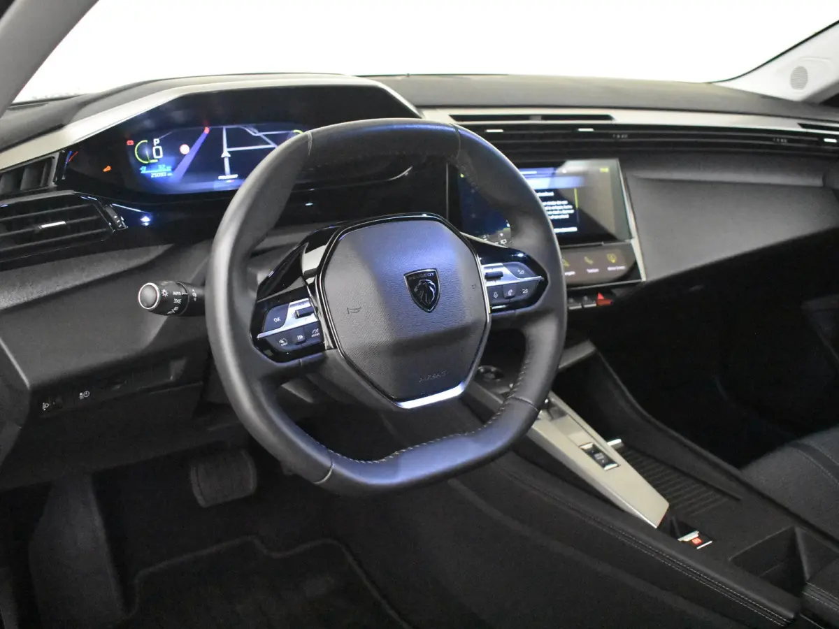 Allure EV 54 kWh | 1e eigenaar | Apple carplay | Achteruitrijcamera | Keyless | Navigatie | SToel/stuurverw | Cruise control adapt | Climate control | LED |DAB | 18"LMV