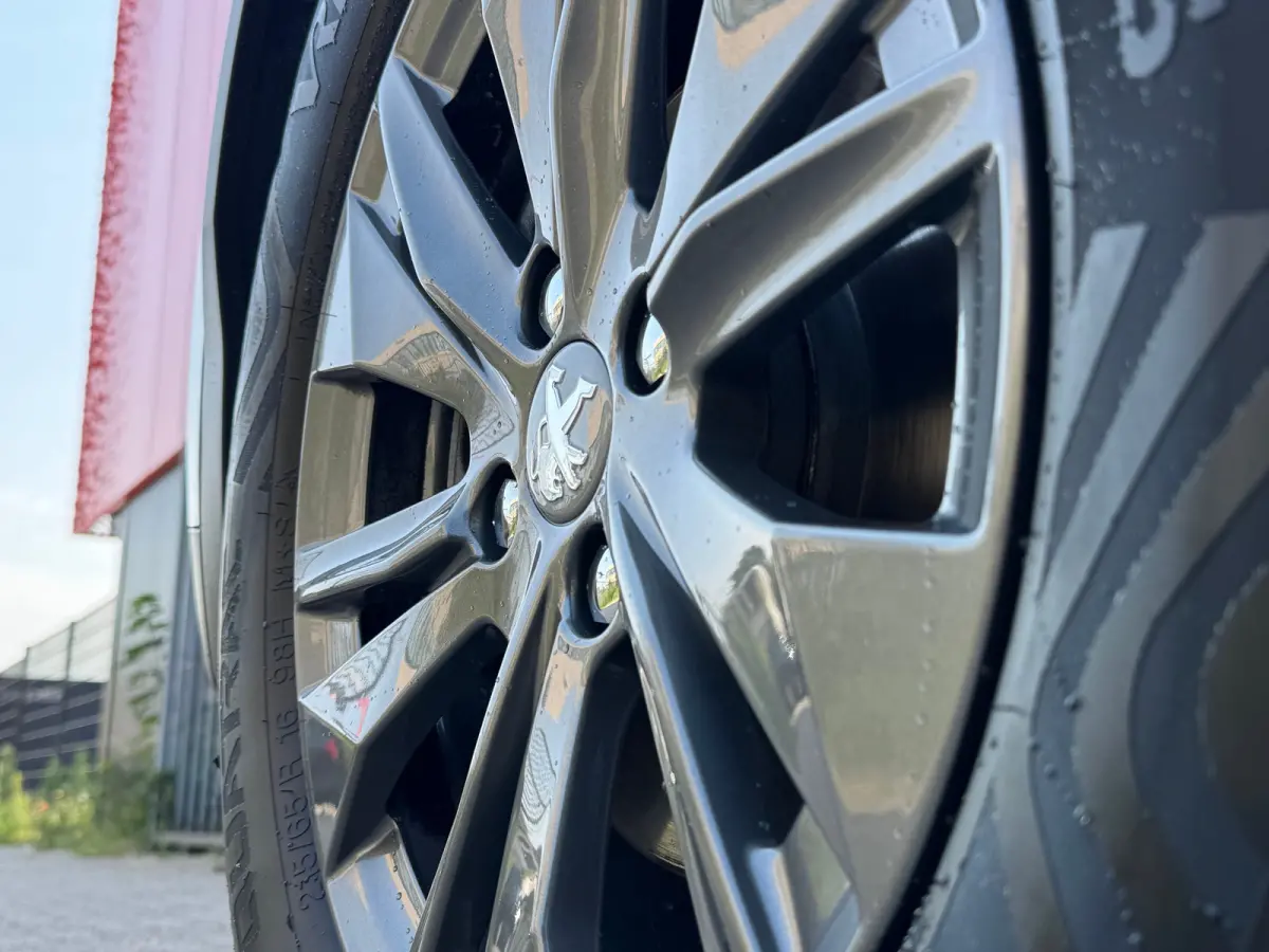 1.2 PureTech Active Pack | Achteruitrij Camera | Navigatie | Cruise Control | Elektrische Ramen Voor- en Achter