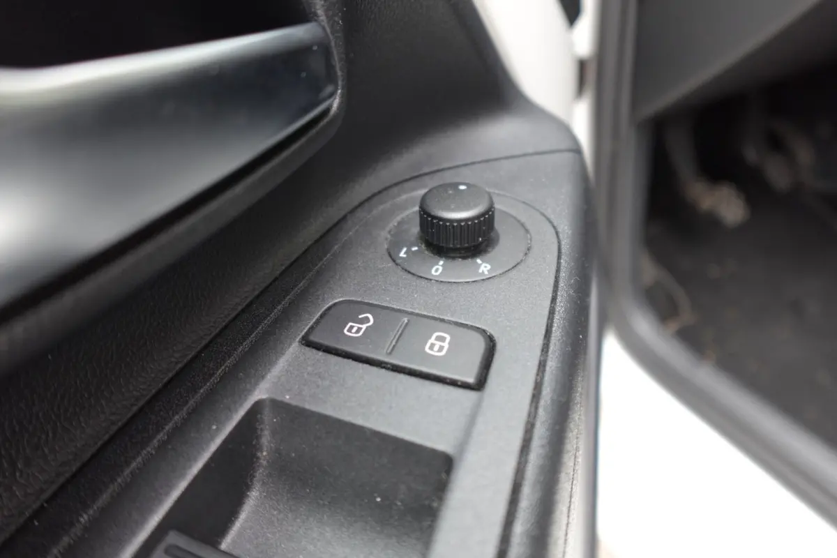 Up! 1.0 BMT move up! AIRCO BLUETOOTH