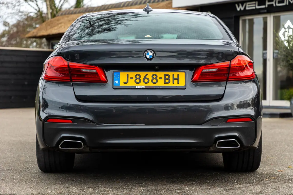 520i High Executive Edition I M-Sport I schuifdak I 1 ste eigenaar I comfortsoel I