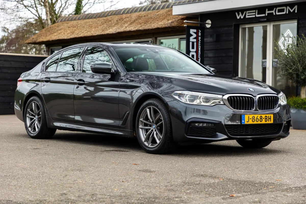 520i High Executive Edition I M-Sport I schuifdak I 1 ste eigenaar I comfortsoel I