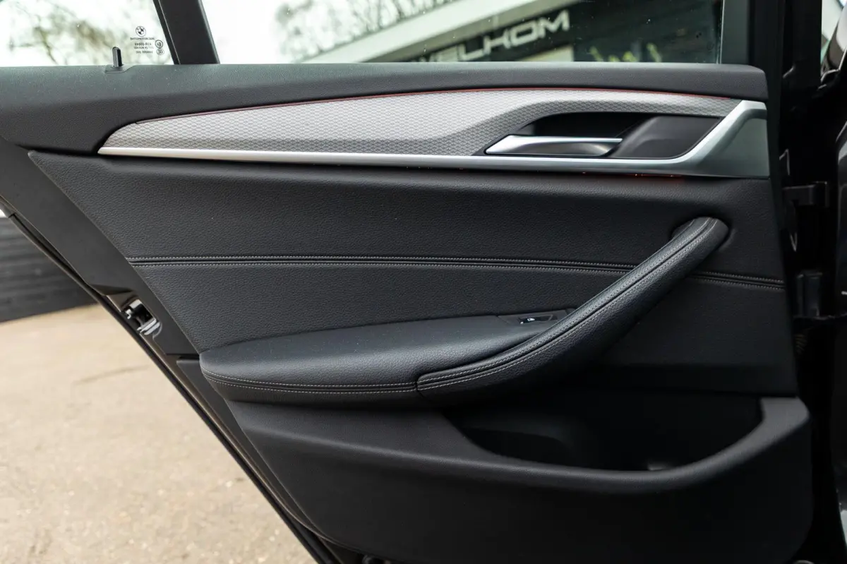 520i High Executive Edition I M-Sport I schuifdak I 1 ste eigenaar I comfortsoel I
