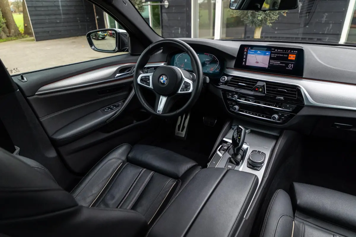 520i High Executive Edition I M-Sport I schuifdak I 1 ste eigenaar I comfortsoel I