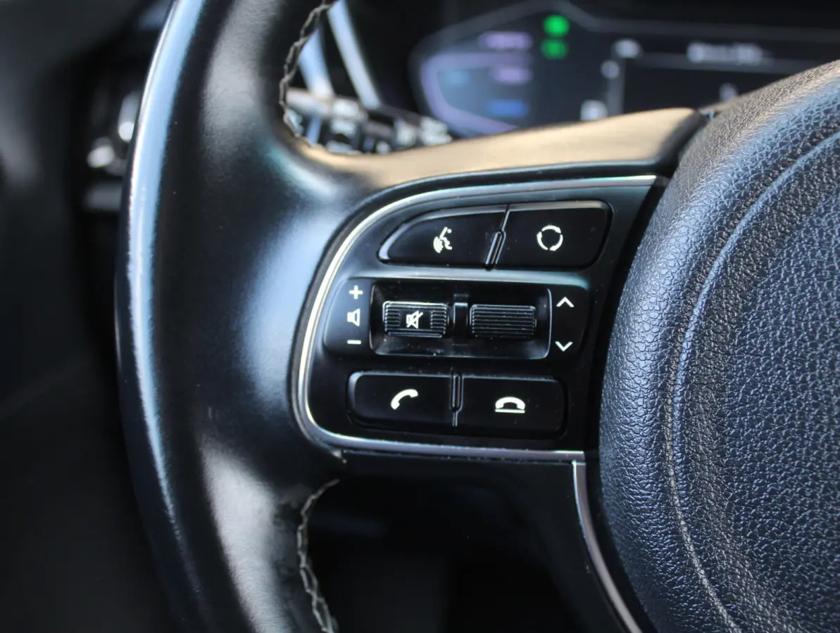 1.6 GDi PHEV DynamicLine CARPLAY | CAMERA | CLIMATE | LED | DAB | ADAPCRUISE | LMV16 | NAVI | LEER/STOF