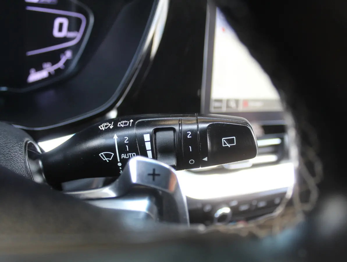 1.6 GDi PHEV DynamicLine CARPLAY | CAMERA | CLIMATE | LED | DAB | ADAPCRUISE | LMV16 | NAVI | LEER/STOF