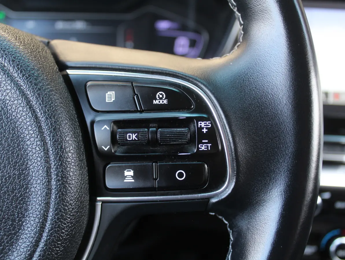 1.6 GDi PHEV DynamicLine CARPLAY | CAMERA | CLIMATE | LED | DAB | ADAPCRUISE | LMV16 | NAVI | LEER/STOF