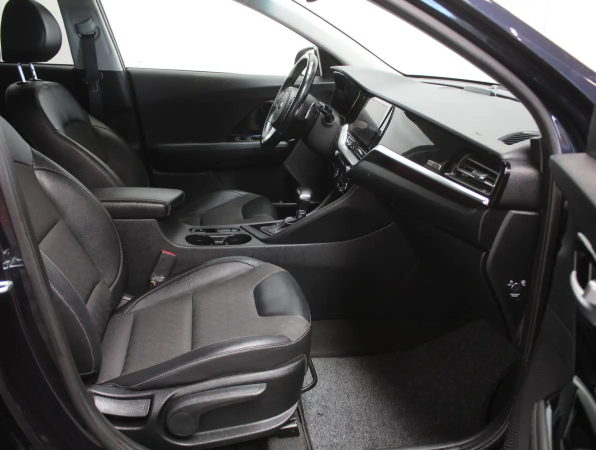 1.6 GDi PHEV DynamicLine CARPLAY | CAMERA | CLIMATE | LED | DAB | ADAPCRUISE | LMV16 | NAVI | LEER/STOF