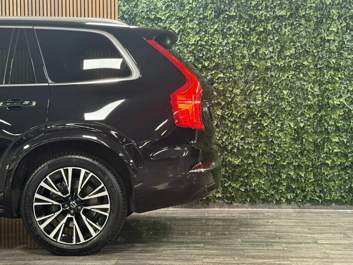 T8 AWD Recharge Plus Bright Long Range | Trekhaak | 360° Camera | Harman Kardon | All Season banden | 455pk | Adaptieve Cruise Control | Standkachel met Volvo On Call App |  Stoelverwarming