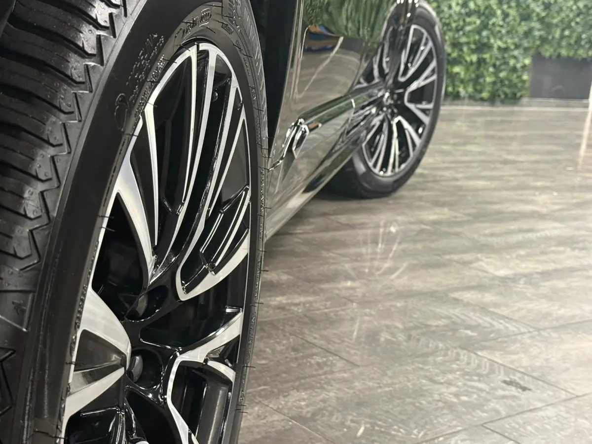 T8 AWD Recharge Plus Bright Long Range | Trekhaak | 360° Camera | Harman Kardon | All Season banden | 455pk | Adaptieve Cruise Control | Standkachel met Volvo On Call App |  Stoelverwarming